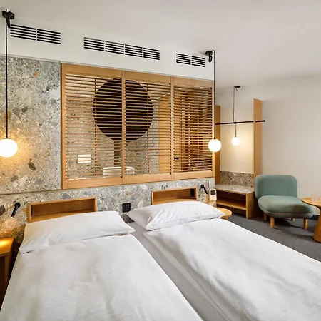 Alpha By Fassbind 4*