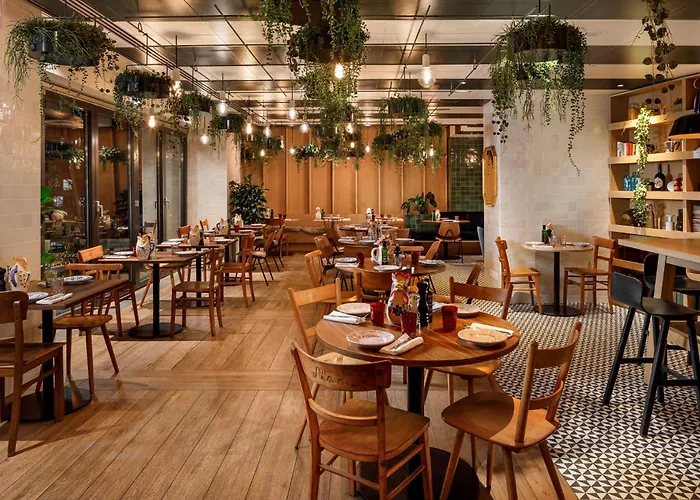 ホテル Alpha By Fassbind 4*